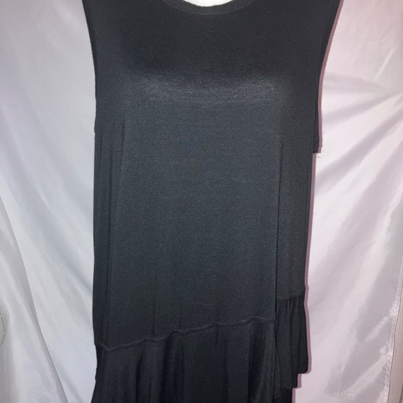 TIME AND TRU Black High Low Ruffle Hem Tank Top - Picture 2 of 6